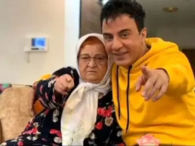 فیلم / خواننده مشهور: برای حال عموپورنگ دعا کنید