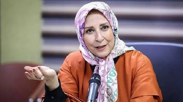 فیلم مانتوی شیک و باکلاس مرجانه گلچین ! / پوشیده و پر از جواهر !