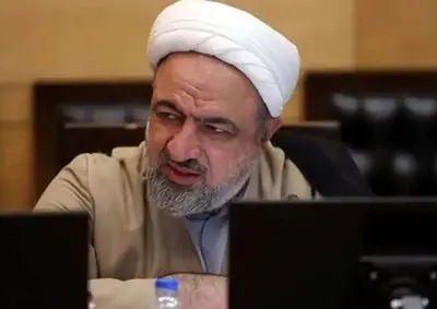 رسایی: یک خانم سگباز توییت زدند که لیاخوف فقط یک اسم در تاریخ ایران نیست / دادستان محترم چرا برخورد نمیکنید؟