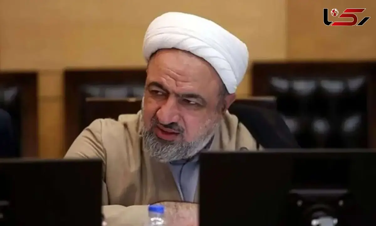 رسایی: یک خانم سگباز توییت زدند که لیاخوف فقط یک اسم در تاریخ ایران نیست / دادستان محترم چرا برخورد نمیکنید؟