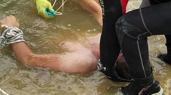  کشف جسد شناور روی کارون 