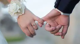فیلم عروسی پسر 15 ساله با خانم معلمش !  / عروس 30 ساله بله گفت !
