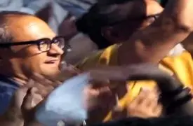 آواز شاد؛ نوازنده ها تو برنامه رامبد جوان جوری شاد زدن که بذاری تماشاچیا پرواز میکنن