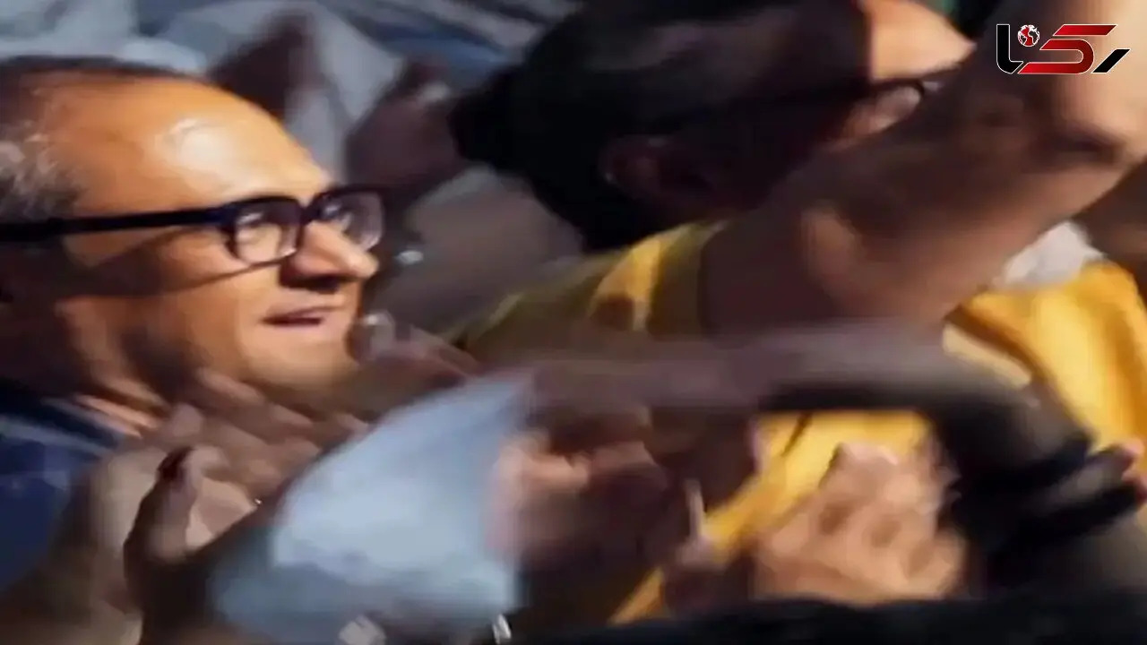 آواز شاد؛ نوازنده ها تو برنامه رامبد جوان جوری شاد زدن که بذاری تماشاچیا پرواز میکنن