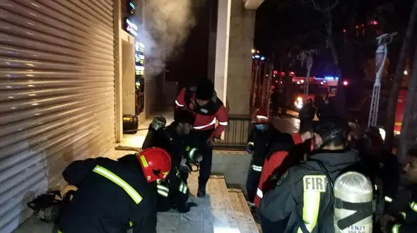 آتش‌سوزی باشگاه بدن سازی خیابان قدوسی + عکس