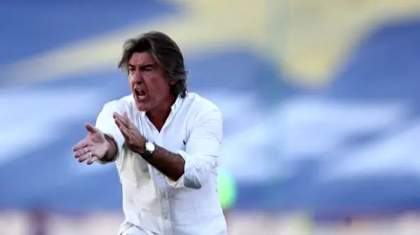 ساپینتو با «1+4» دستیار در استقلال