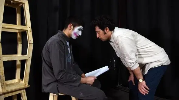 بازیگر 18 ساله  فیلم "خط باریک قرمز " در لیست اعدام / اشکان خطیبی خبر نداشت ! +عکس