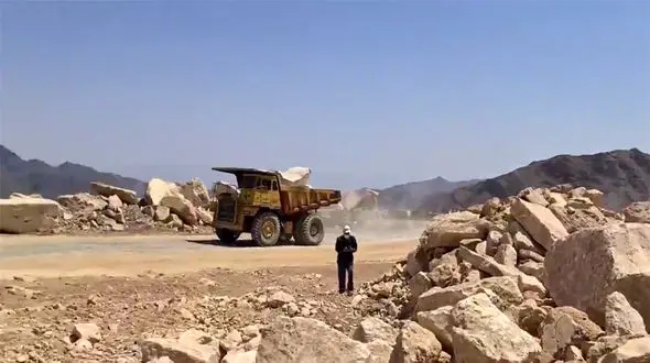 کوه خواری در کرکس / اصفهان از این معدن ها بی آب شد + فیلم