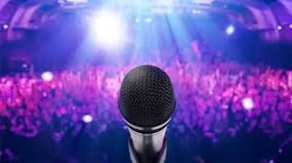 خواننده پاپ معروف از آمریکا به ایران بازگشت+جزئیات