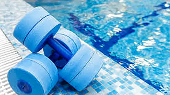 با آب درمانی به جنگ مشکلات عضلانی بروید