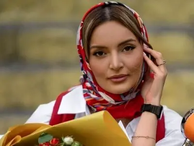 عکس ها / نگاهی به جشن عروسی باشکوه نیلوفر پارسا بیتای آوای باران بعد از عروسی آرام جعفری و متین ستوده ../ از لباس عروس سیندرلایی خانم بازیگر تا کت و شلوار شیک داماد ...