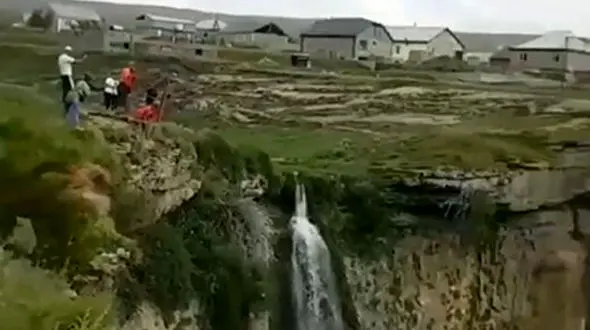 فیلم تفریح خطرناک/ سقوط هیجان انگیز به سمت دره