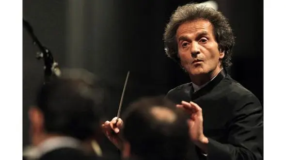 شهرداد روحانی مستر کلاس برگزار می‌کند 