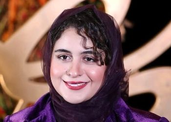 سلفی هنری فاطیما بهارمست و دارا حیایی در پشت صحنه سریال «یزدان»/ عاشقانه‌های جذاب تمنا و امیرعلی