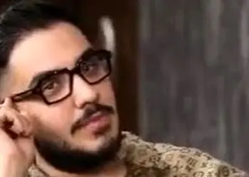 فیلم/ آرون افشار : من چوب صداقتم را خوردم، چرا باید با آبروی من بازی بشه/ مهران مدیری پاسخگوی دلی که شکستی باش...!