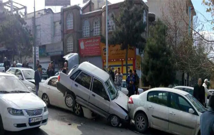 تصادف زنجیره ای 15 خودرو در پاکدشت 3قربانی داد