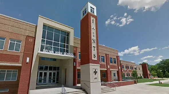 فیلم لحظه رفتار خشن و وحشیانه با دختر نوجوان باردار + تصاویر