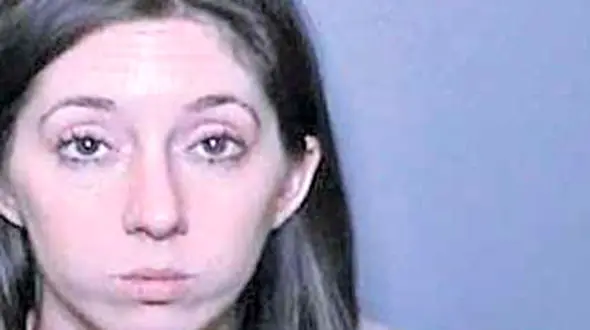 آزار و اذیت وحشیانه زن باردار توسط 4 مرد شرور + عکس