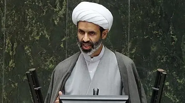 اظهارات عجیب نماینده اصفهان درباره توهین به رییس جمهور