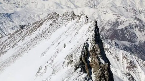 آخرین وضعیت از جستجوها برای یافتن کوهنورد گمشده شیرازی در علم کوه