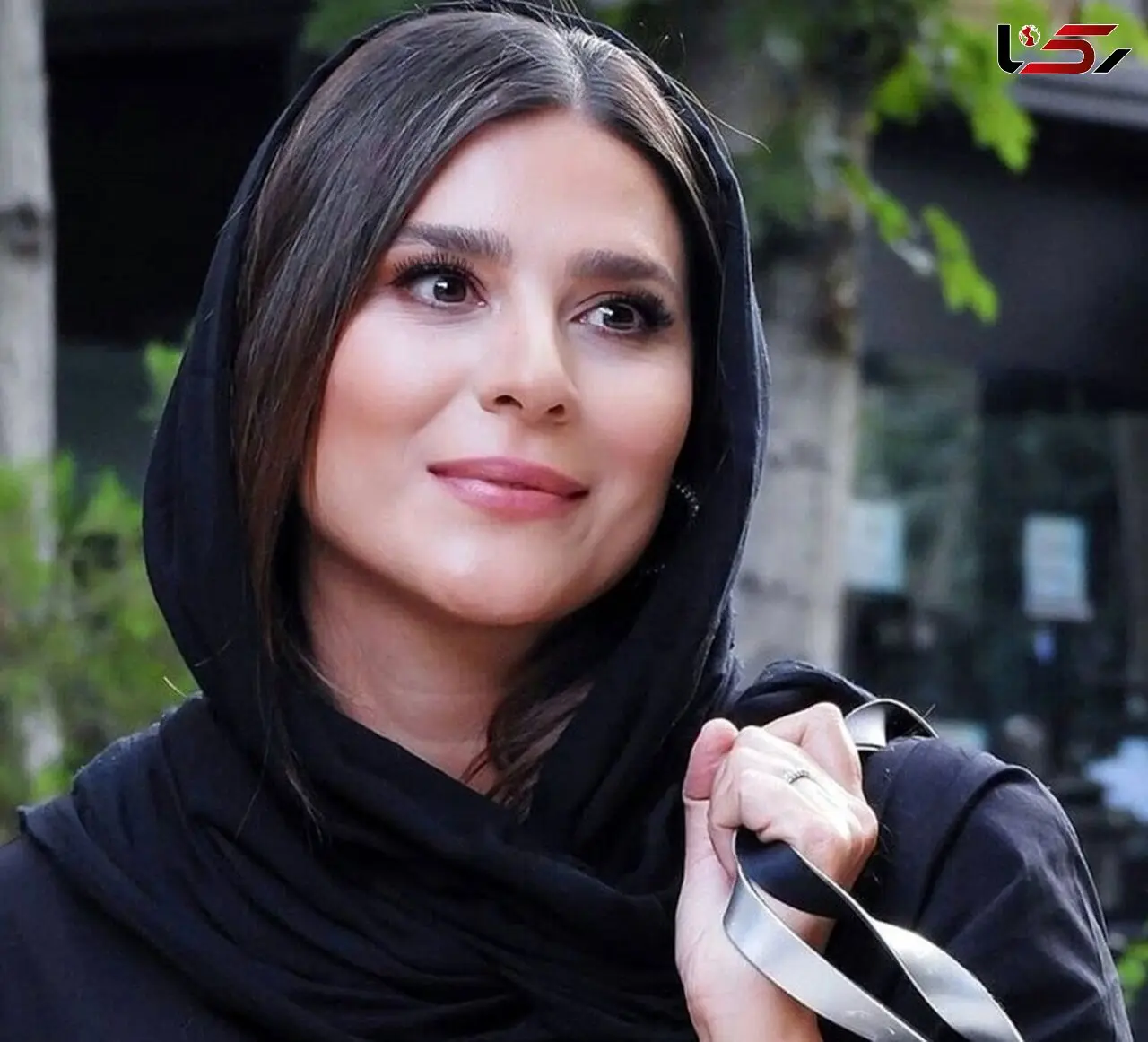 عکس بامزه سحر دولتشاهی در اتاق گریم+عکس