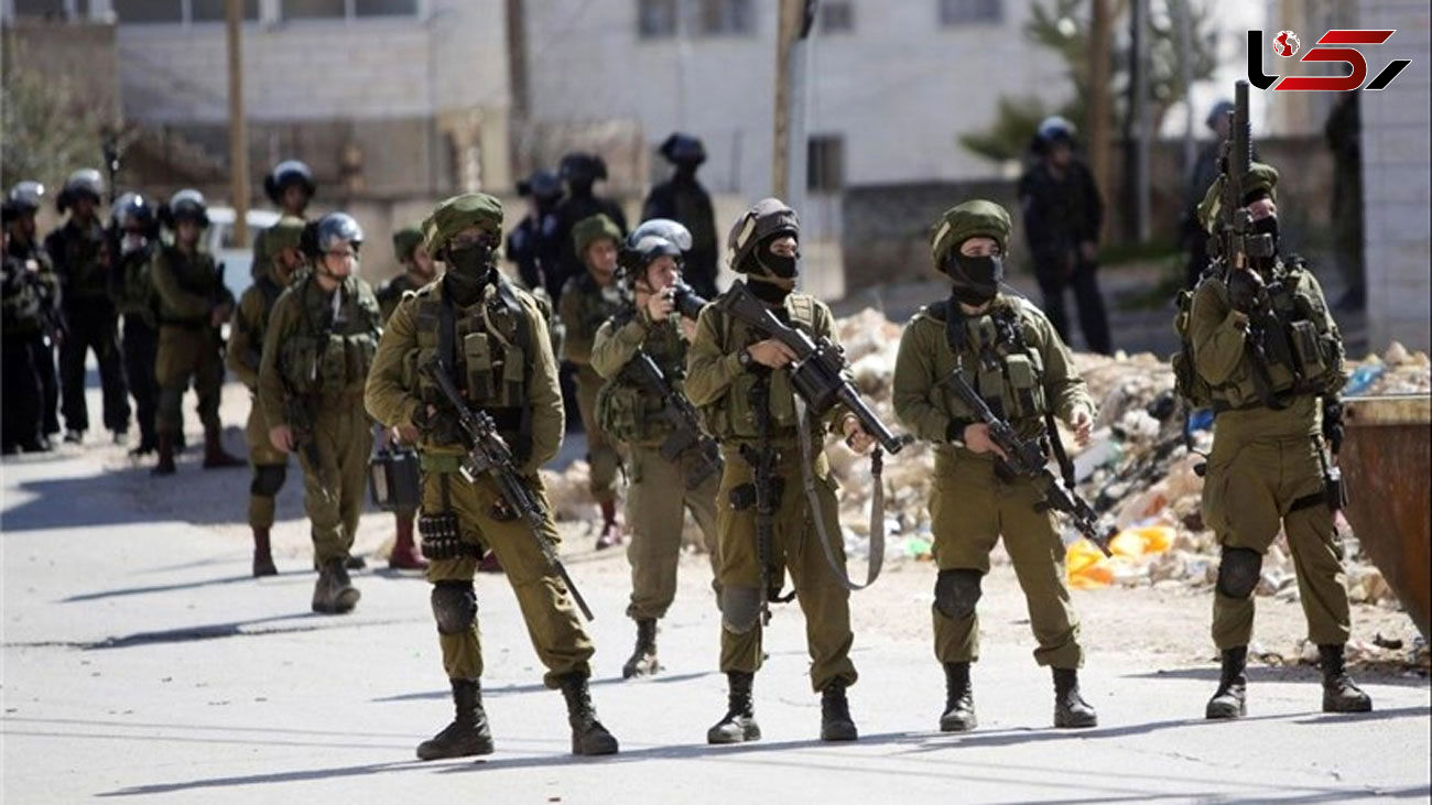  Israeli Army Expels 10 Palestinian Families in Ramallah to Conduct Drill 