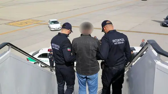 قاتل فراری بازداشت و به کشور مسترد شد