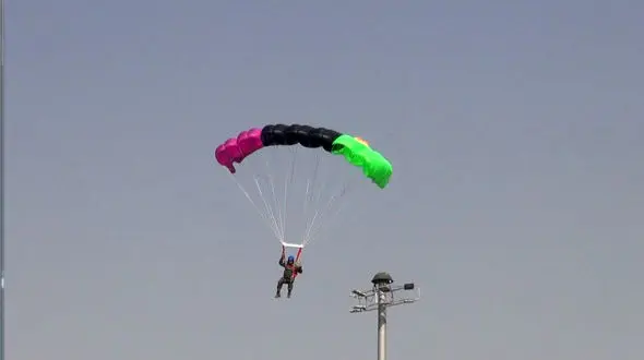 نجات پاراگلایدر  سوار  سقوط کرده در ارتفاعات رامسر