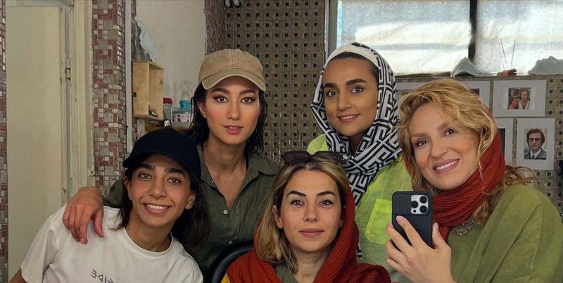 بیوگرافی دنیز دانش صمدی