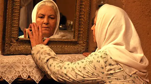 بازیگر معروف از درگذشت همسرش دچار افسردگی شد +عکس