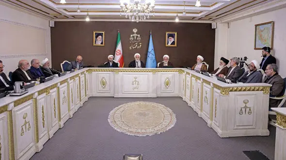 اگر کارگزاران نظام در قاچاق سوخت شریک باشند برخورد شدید می‌کنیم