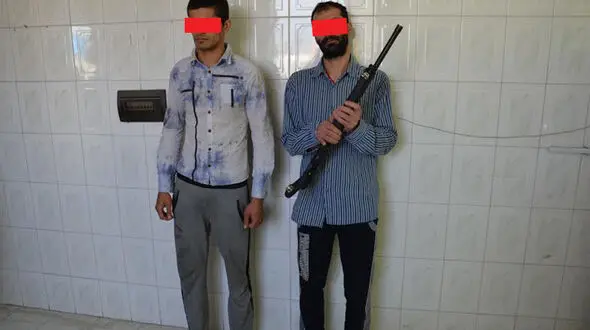 حمله خونین با تفنگ شکاری به تاجر آهن در قائمشهر / رییس دزدان در جشن عروسی دستگیر شد + عکس