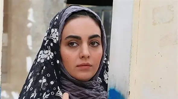 شیک ترین عکس از خانم بازیگر بچه مهندس / تیپ و استایل مهشید جوادی را ببینید !