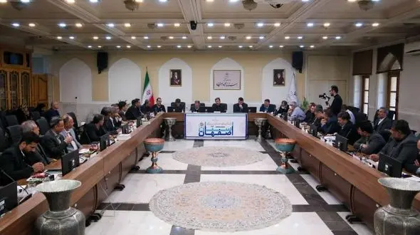 تمرکز بر برنامه‌ریزی جامع در ستاد خدمات سفراصفهان، در آستانه نوروز ۱۴۰۴/به تقارن سال نو با ماه رمضان توجه ویژه شود