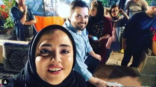 لاکچری ترین سورپرایز عاشقانه دلارام برای همسرش مهدی سلوکی در فرودگاه در یک روز خاص و به یاد ماندنی / وقتى روز ولنتاین توى فرودگاه غافلگیر مى شى