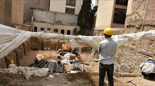 سقوط بالابر و مرگ تلخ کارگر ساختمانی / کوتاهی مسئولان همچنان قربانی می‌گیرد