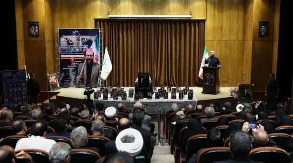 پزشکیان: اینکه به من گیر بدهید مشکل ندارد/ در جنگ تمام عیار اقتصادی و اجتماعی هستیم + فیلم