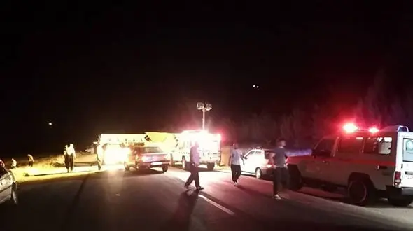 5 کشته و زخمی در تصادف زنجیره ای جاده روانسر + جزییات