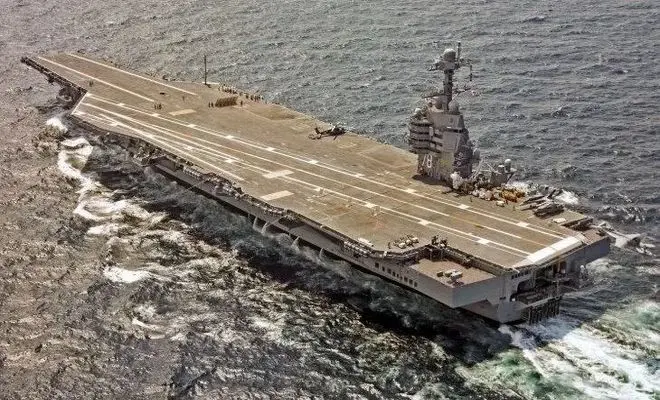 چین چگونه ناو جنگی آمریکا را از حرکت متوقف می‌کند؟