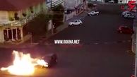 سوختن دردناک موتورسوار در شعله های آتش+فیلم