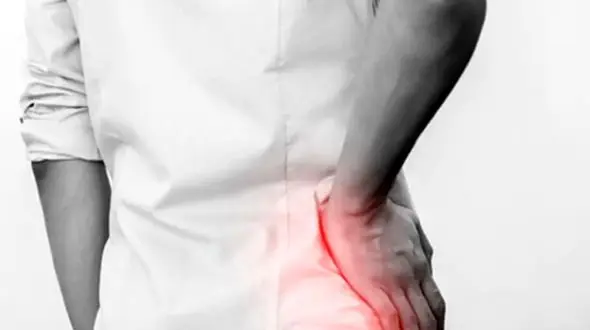 درد سیاتیک چیست و چگونه درمان می‌ شود؟ راهنمای کامل