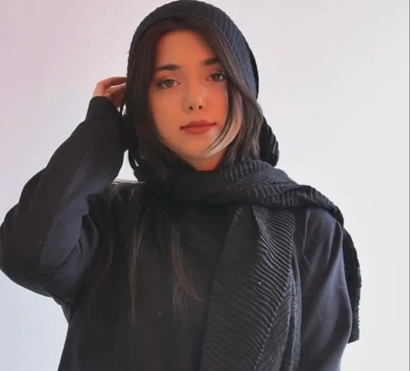 سارا مقربی