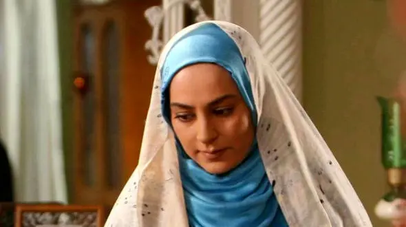 سفره افطاری رنگارنگ و خوشمزه سمانه پاکدل، مهتاب سریال دلنوازان/ چقدر خانم بازیگر تو چیدن میز با سلیقه است