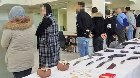 جزییات تازه از 6 دختر و پسر اسلحه به دست کرجی / گفتگو با ساناز عضو مهم باند + عکس