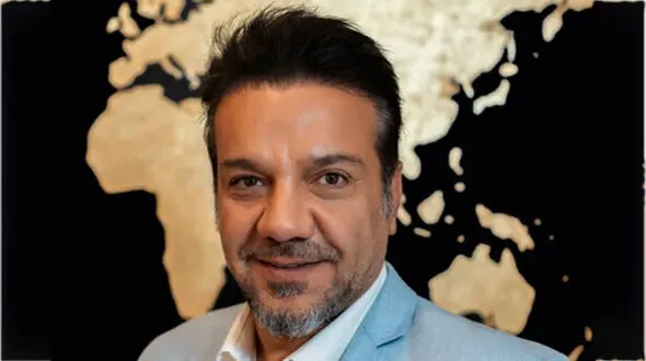 عذرخواهی مجری صداوسیما از هواداران پرسپولیس / مراقب دلار 24 هزار تومانی باشیم