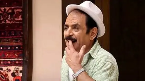 فیلم/ کری خوانی عمو رشید، بازیگر «جوکر2» برای دیدن فیلم ترسناک «حلقه»/ گوشیش زنگ خورد میگه 7 دقیقه دیگه میمیرم؛ آخه مجبوری