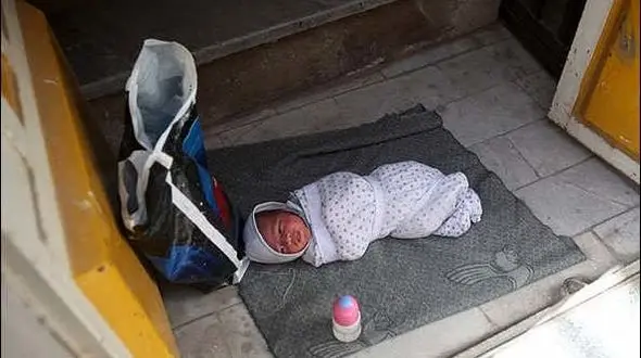 آمار تکان‌دهنده‌/ هر روز یک نوزاد در خیابان‌های مشهد رها می‌شود!