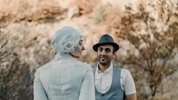 رونمایی از لباس عروسی اختصاصی و شیک دریا مرادی دشت، عروس چشم رنگی فاطمه گودرزی بازیگر سریال لحظه گرگ و میش / با گل های زیبا و تور منحصر به فرد