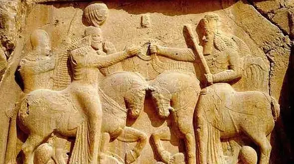 لباس زنان ایرانی در زمان مادها+ عکس