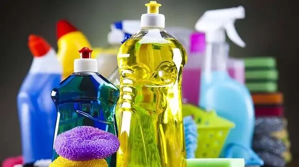 انبار کارخانه های شوینده پُر از مواد اولیه است